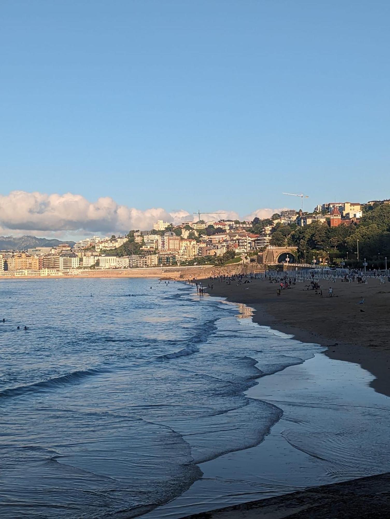 New Apartment & Terrace. Steps To Ondarreta Beach Añorga-Lugariz 外观 照片